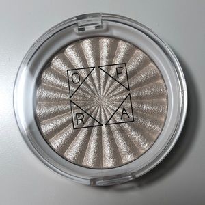 OFRA NIKKI COLLAB HIGH LIGHTER